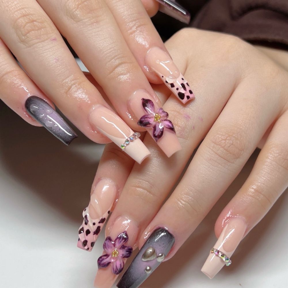 Leopard and pink coffin nails