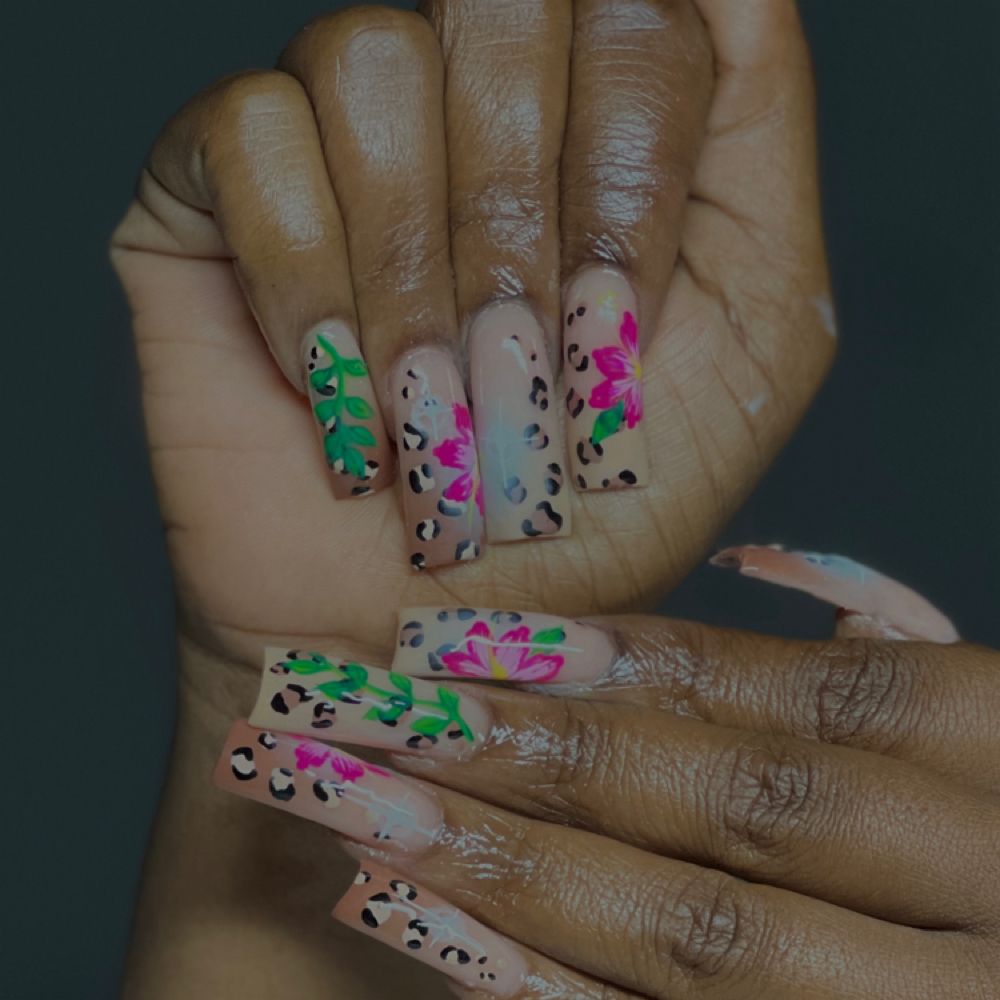Floral nail art